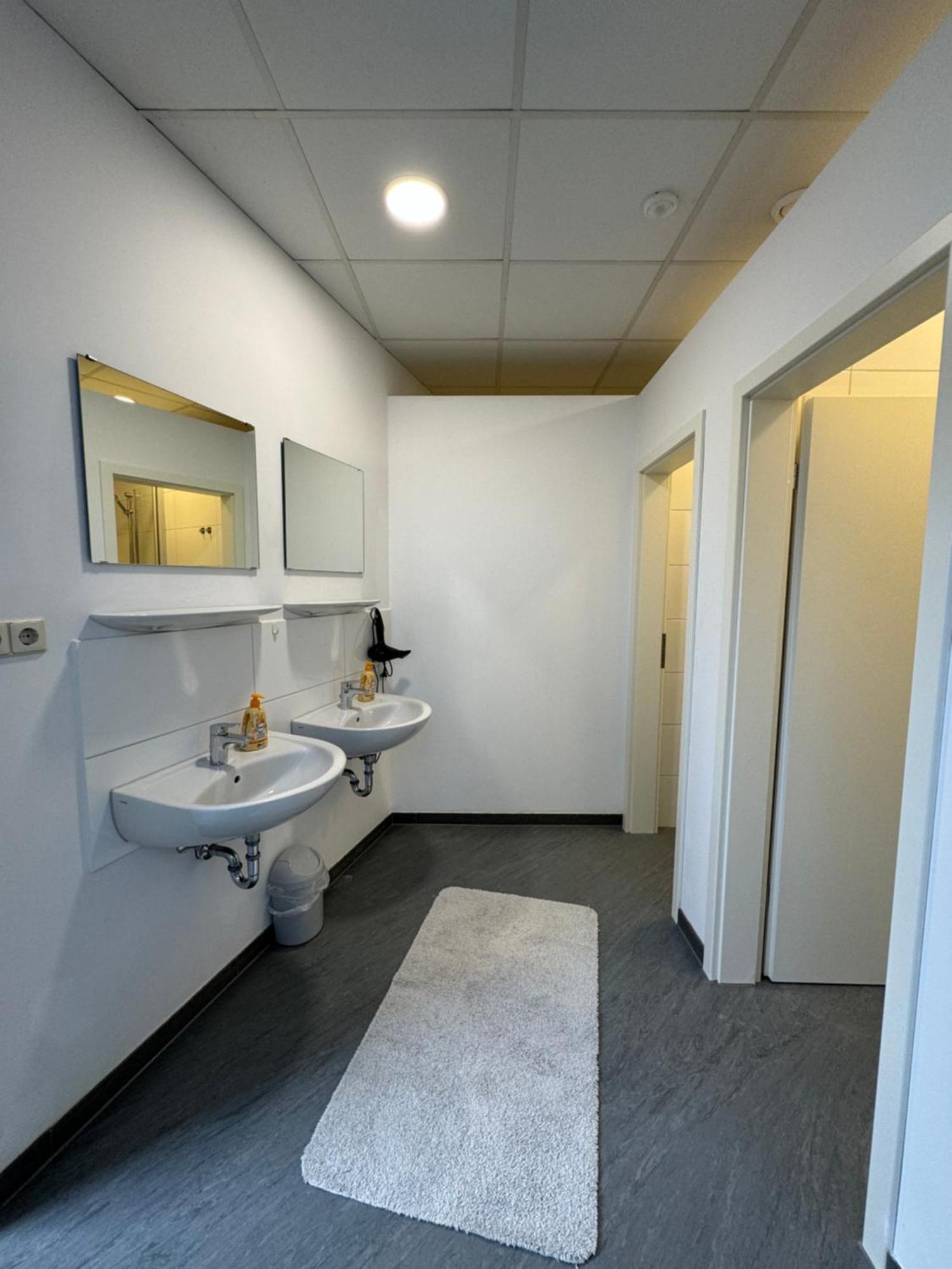 Thuja Apartments Karlsruhe-Neureut By Kurzzeit מראה חיצוני תמונה