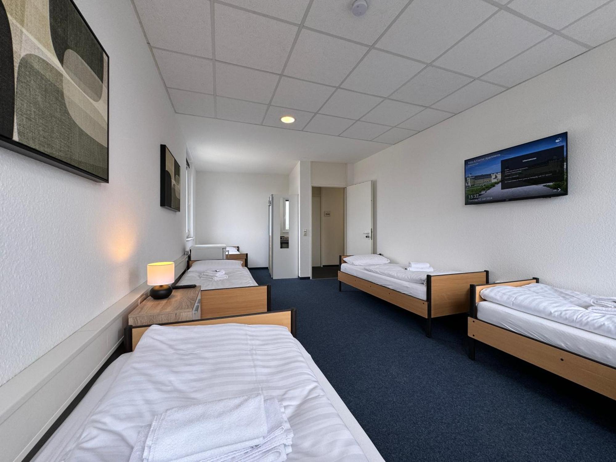 Thuja Apartments Karlsruhe-Neureut By Kurzzeit מראה חיצוני תמונה