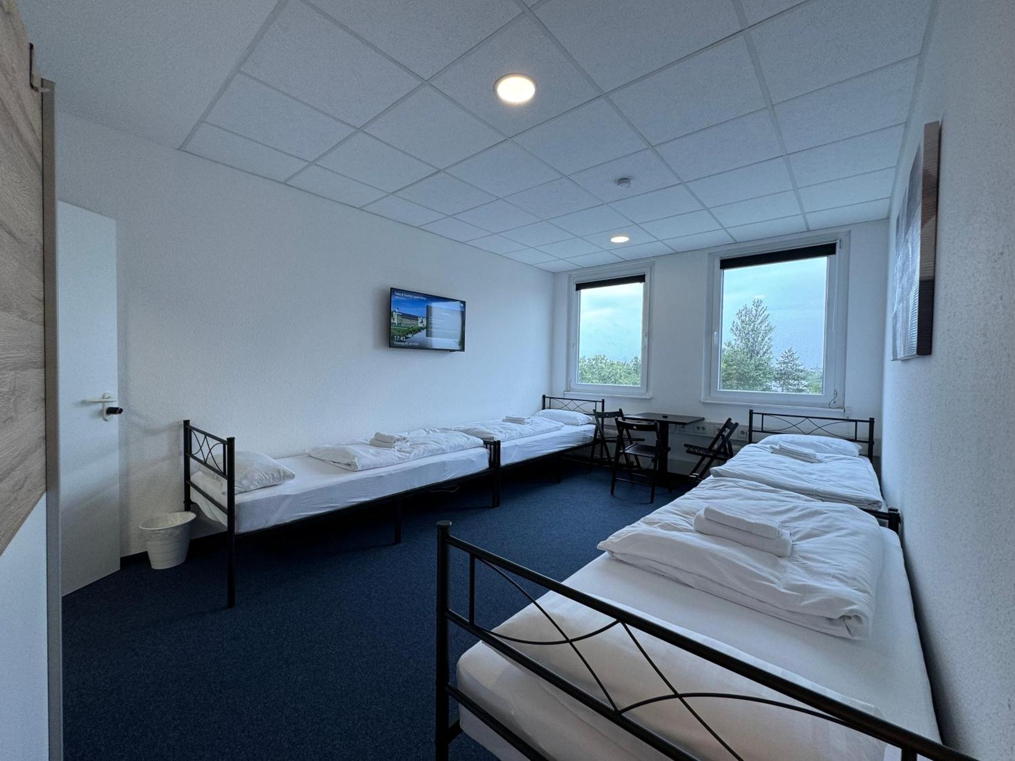 Thuja Apartments Karlsruhe-Neureut By Kurzzeit מראה חיצוני תמונה