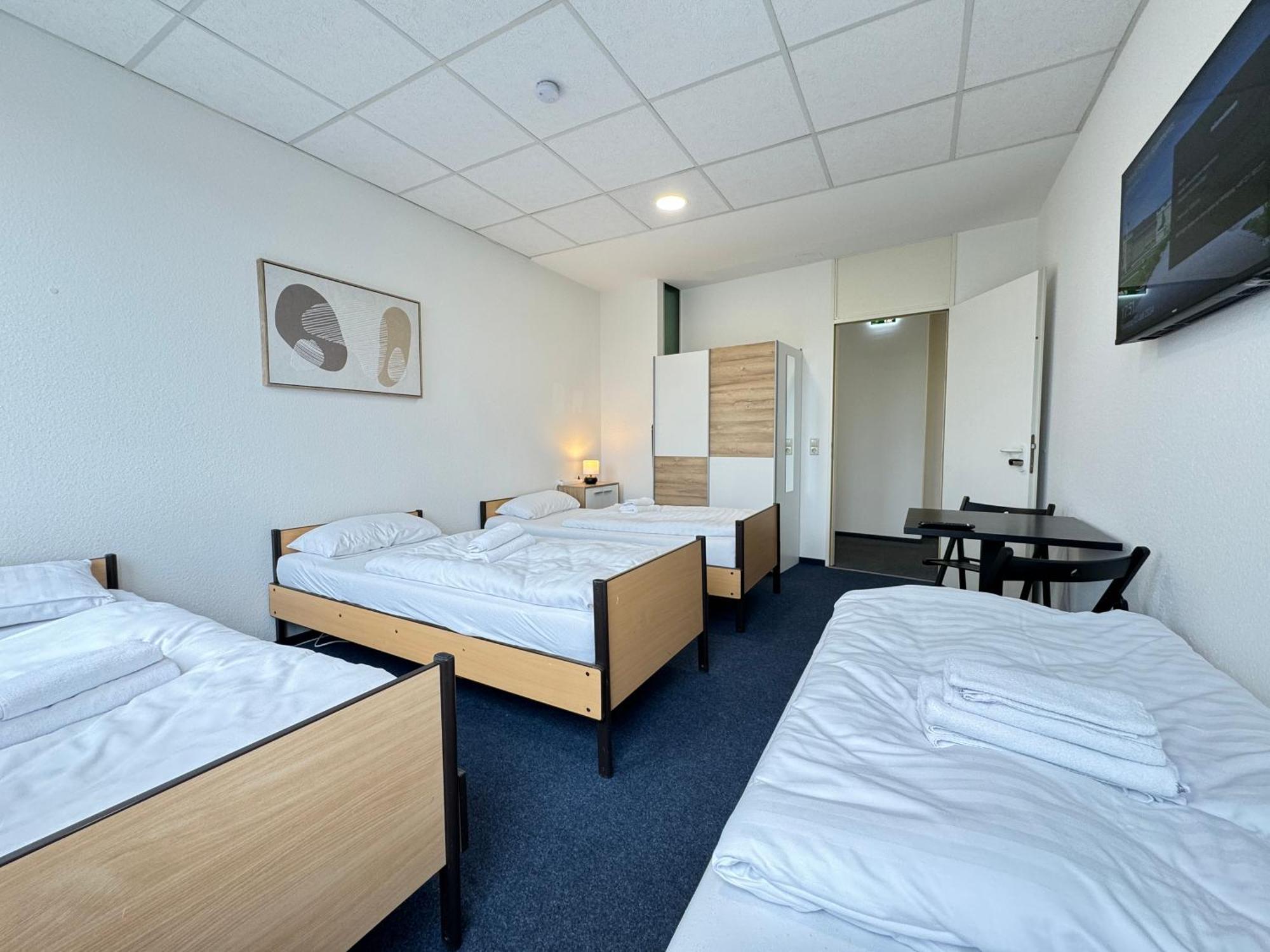 Thuja Apartments Karlsruhe-Neureut By Kurzzeit מראה חיצוני תמונה
