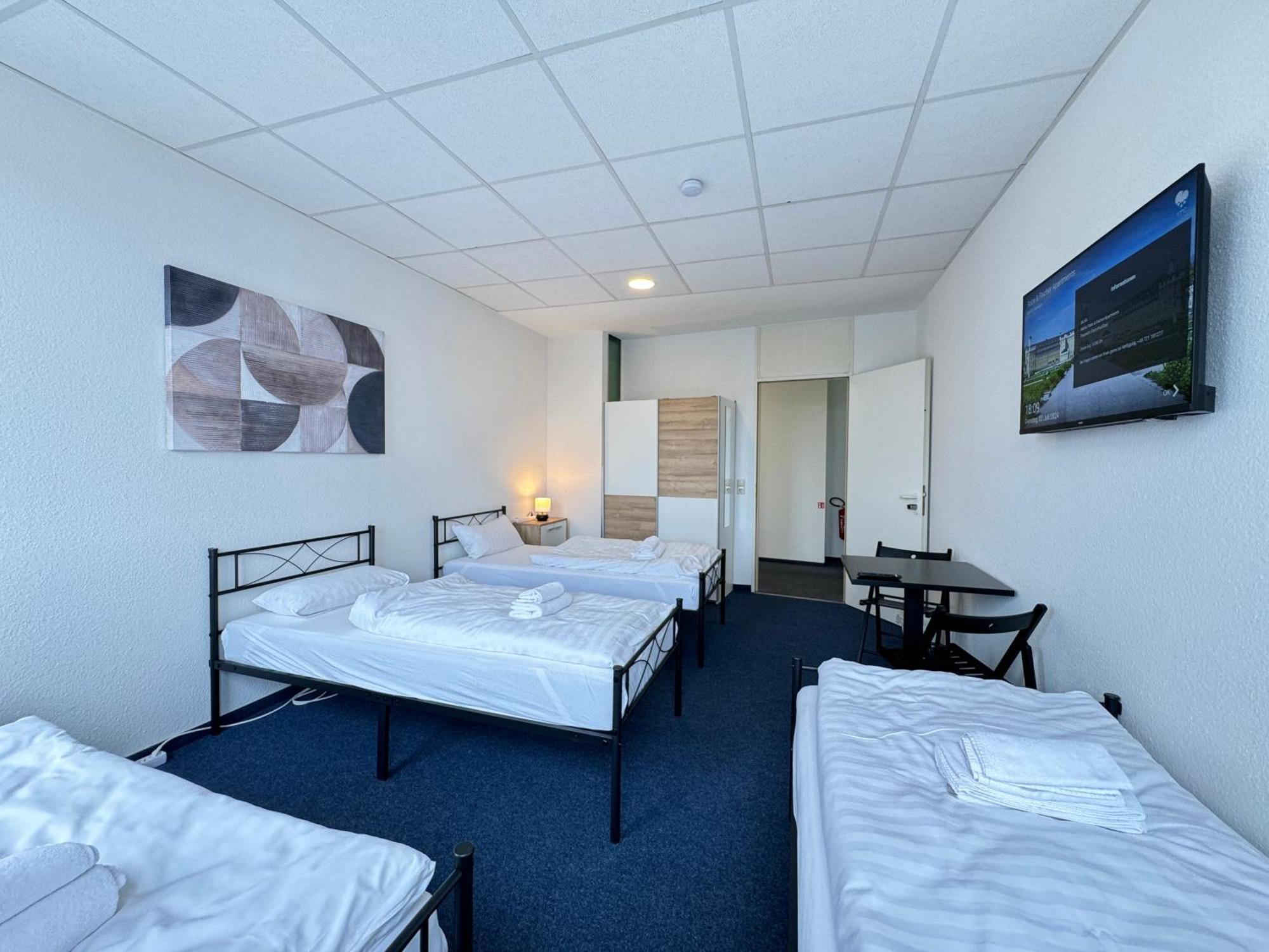 Thuja Apartments Karlsruhe-Neureut By Kurzzeit מראה חיצוני תמונה