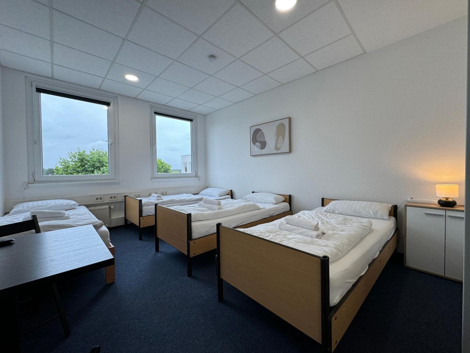 Thuja Apartments Karlsruhe-Neureut By Kurzzeit מראה חיצוני תמונה