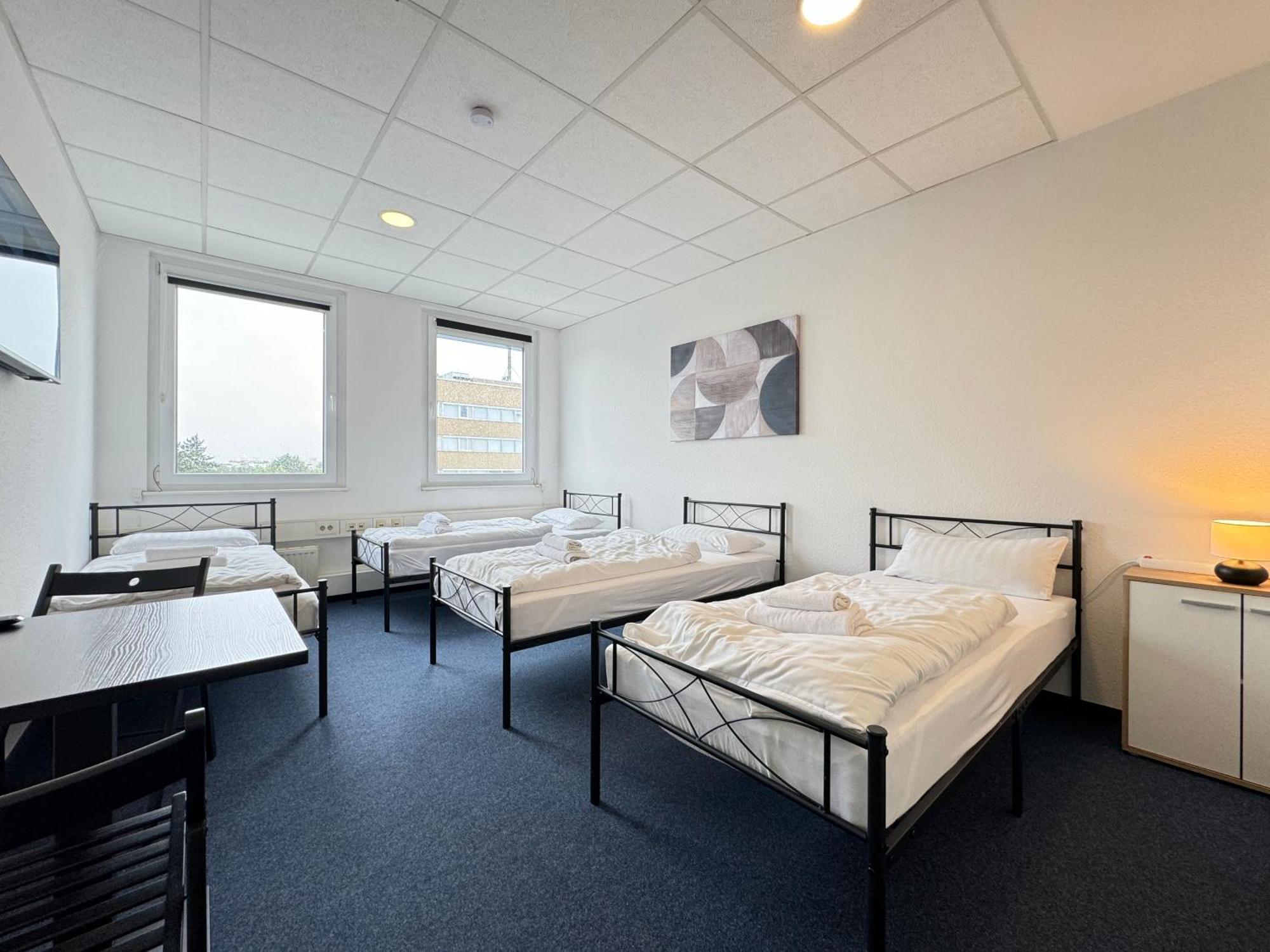 Thuja Apartments Karlsruhe-Neureut By Kurzzeit מראה חיצוני תמונה